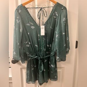 NWT abercrombie flowy romper